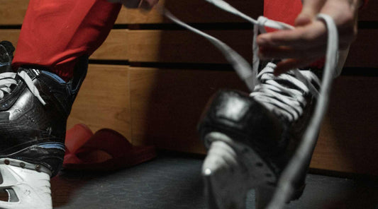 What size hockey skates should you get? (Simple sizing guide)
